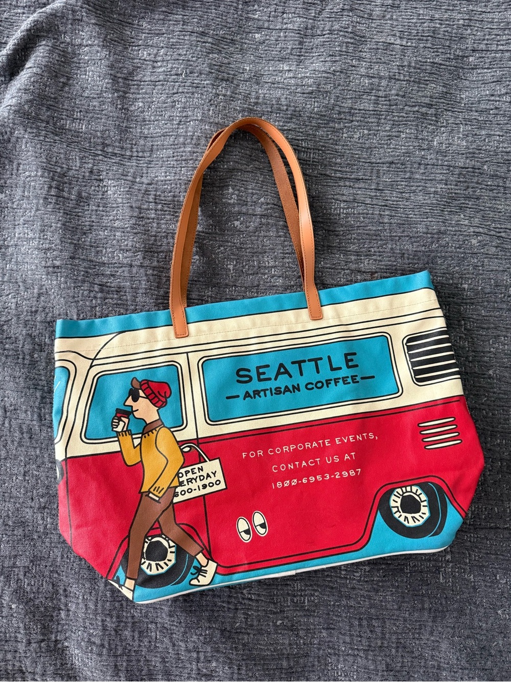 Tote bag